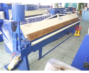 氣動(dòng)折邊機HF1.5x2500FCA